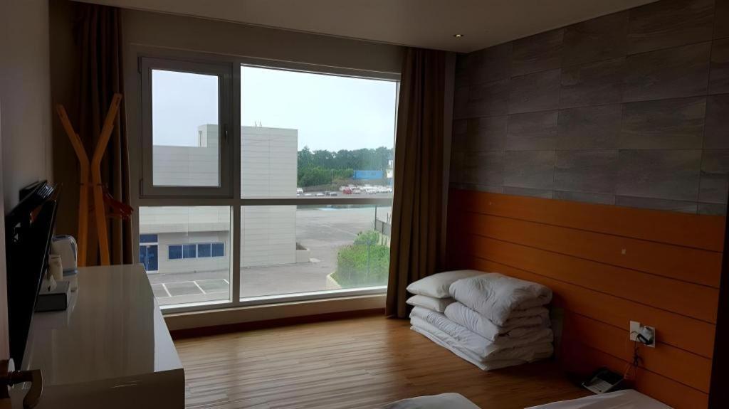 ג'גו Ewha Hotel מראה חיצוני תמונה