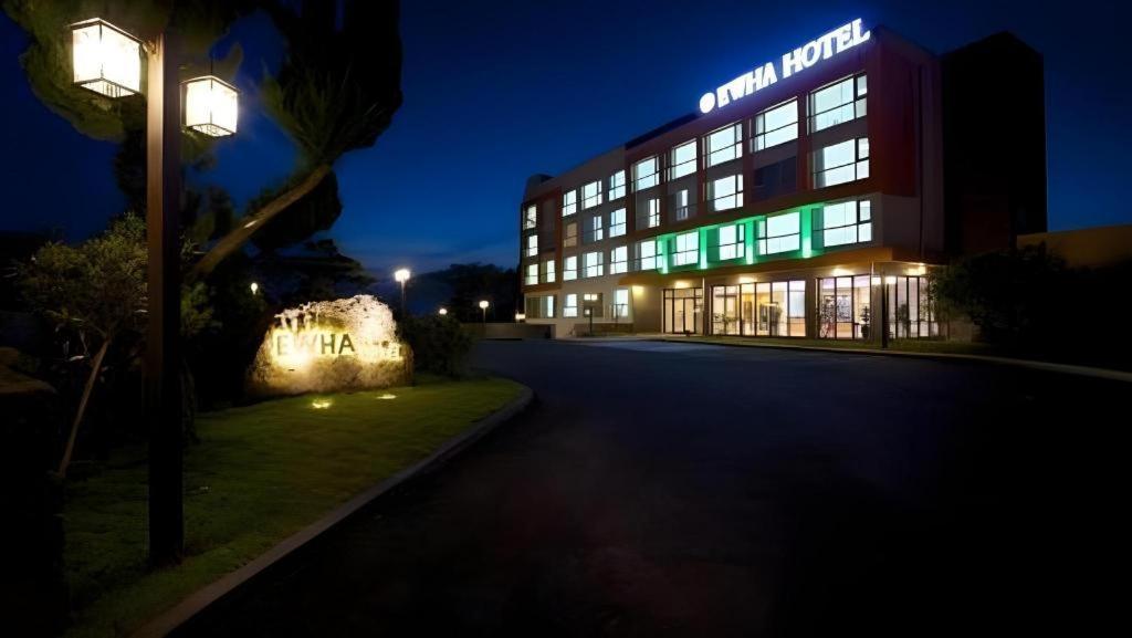 ג'גו Ewha Hotel מראה חיצוני תמונה
