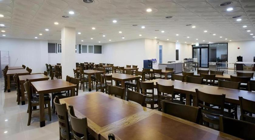 ג'גו Ewha Hotel מראה חיצוני תמונה